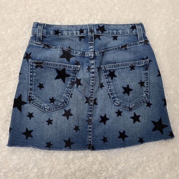 Current/Elliot The Cut Off Button Fly Mini Jean Skirt - Picture 2 of 10